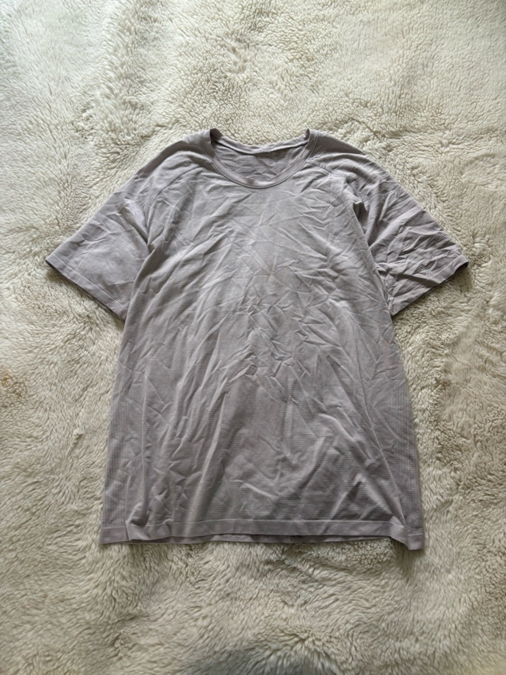 Lululemon Men's Swiftly T-Shirt in Soft Lavender/White Size XL